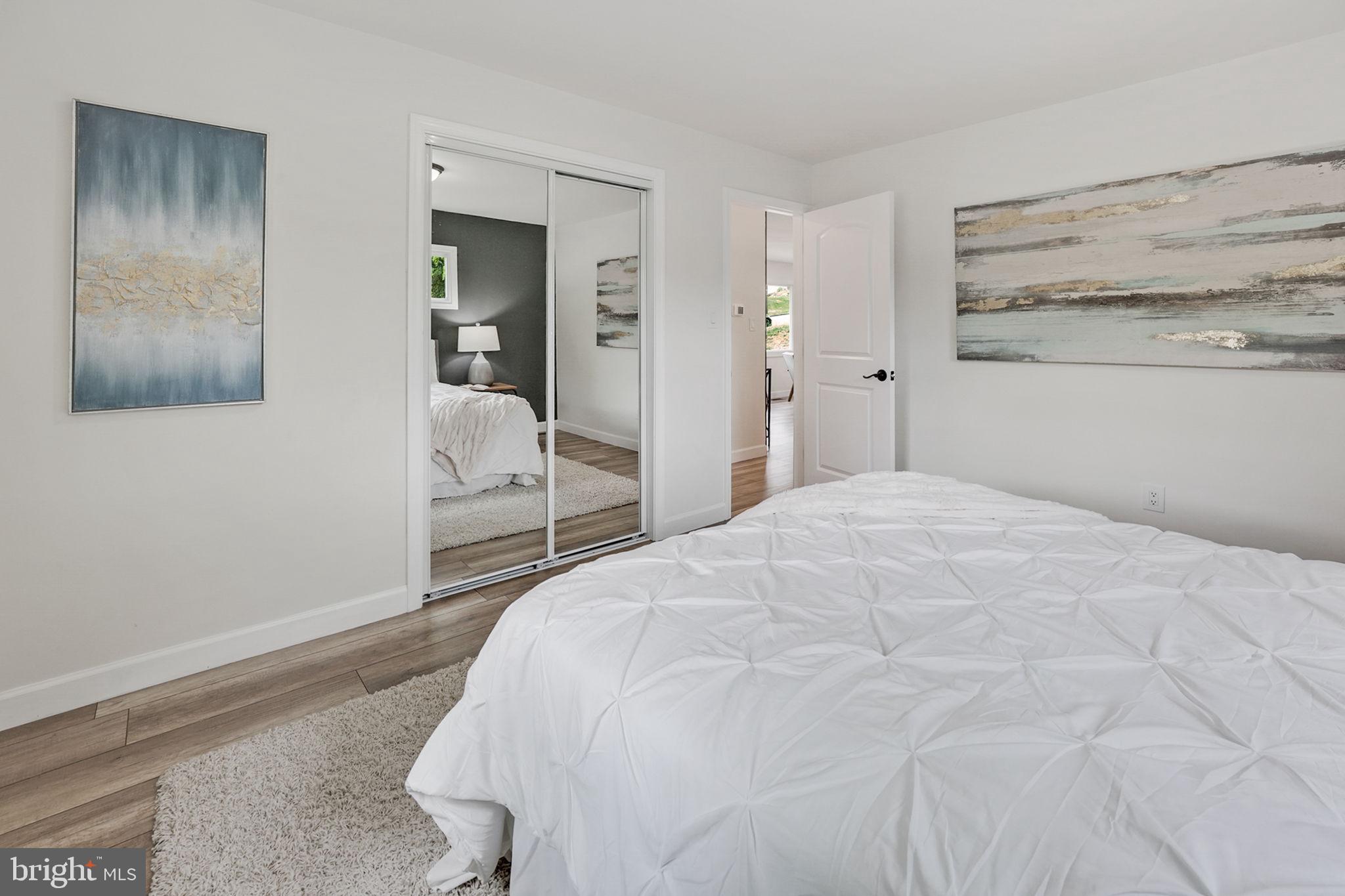 VIRGINIA HILLS - Residential