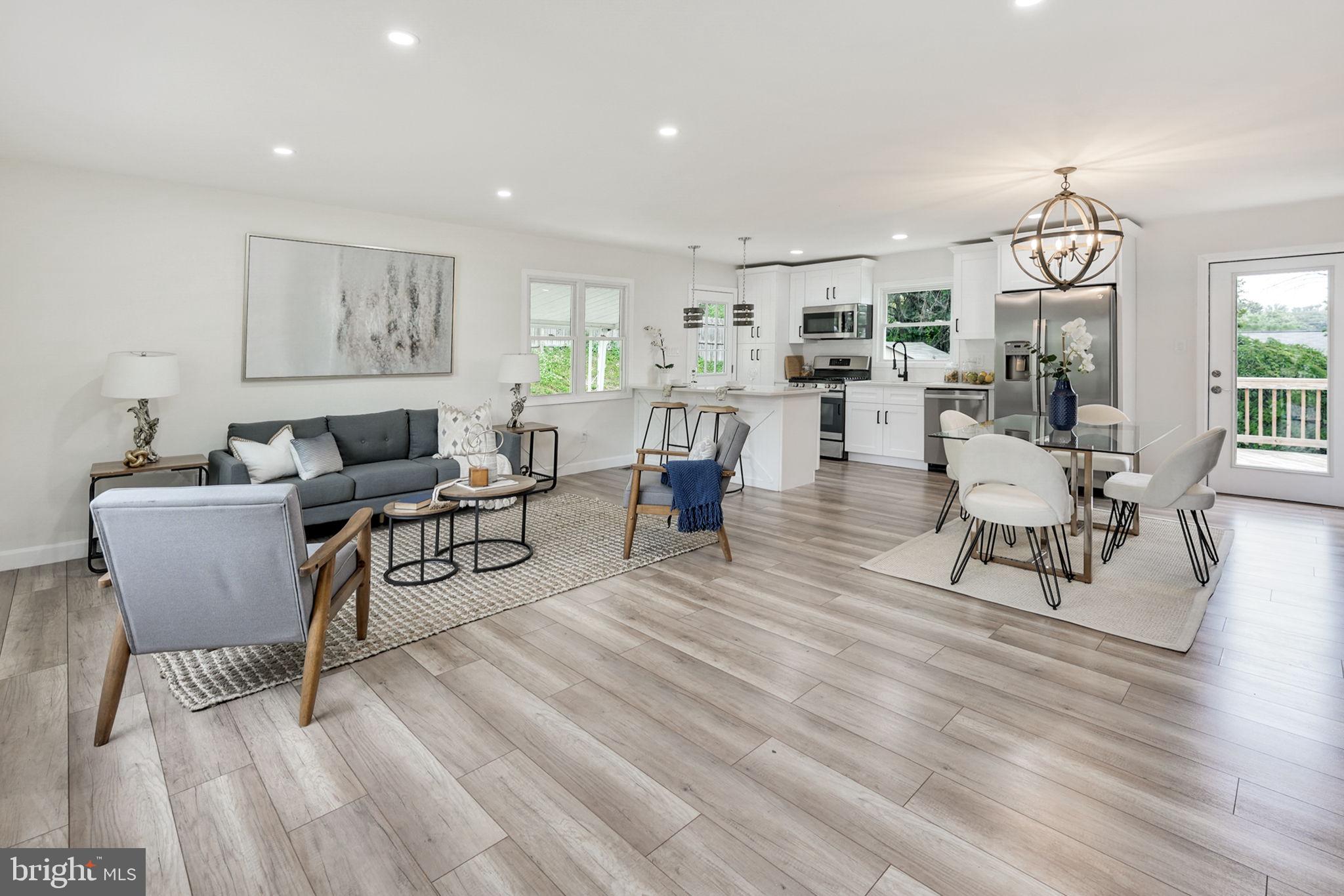 VIRGINIA HILLS - Residential