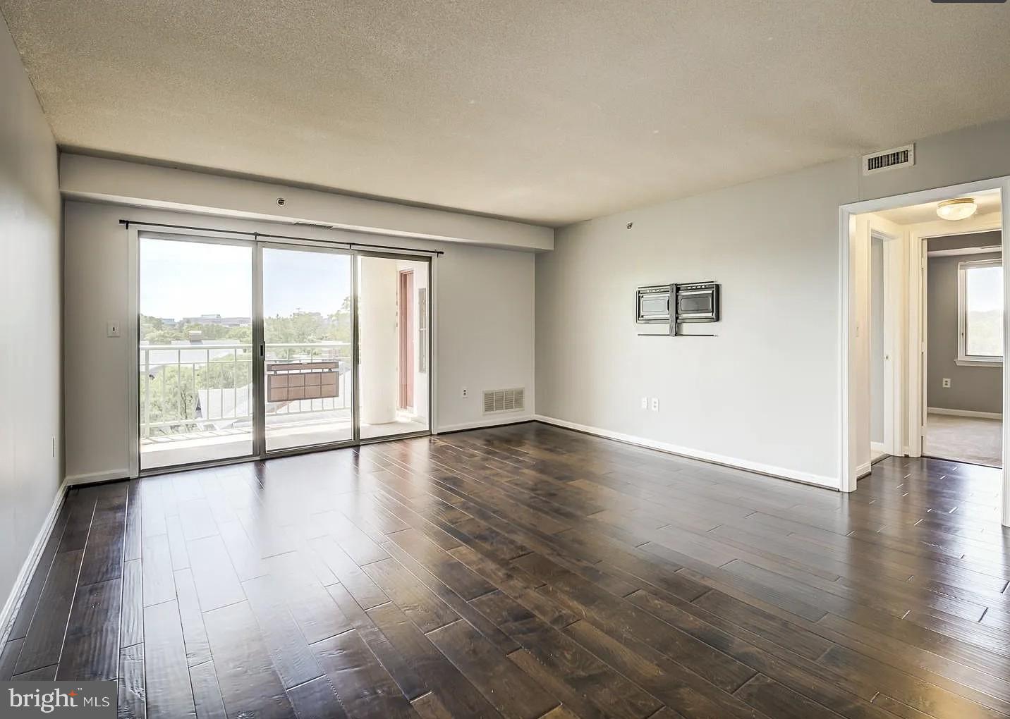505 E BRADDOCK ROAD E 504