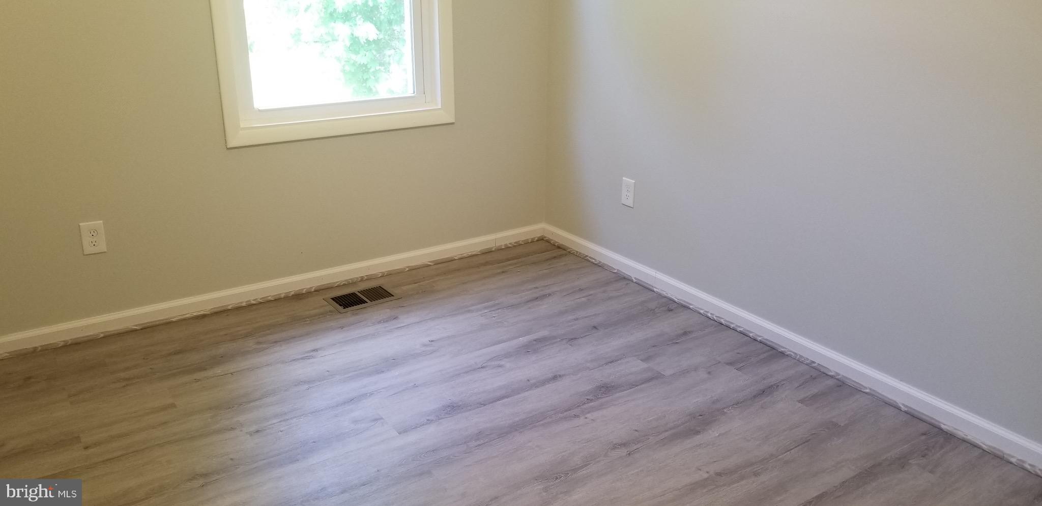 HAMPSTEAD VALLEY - Residential Lease