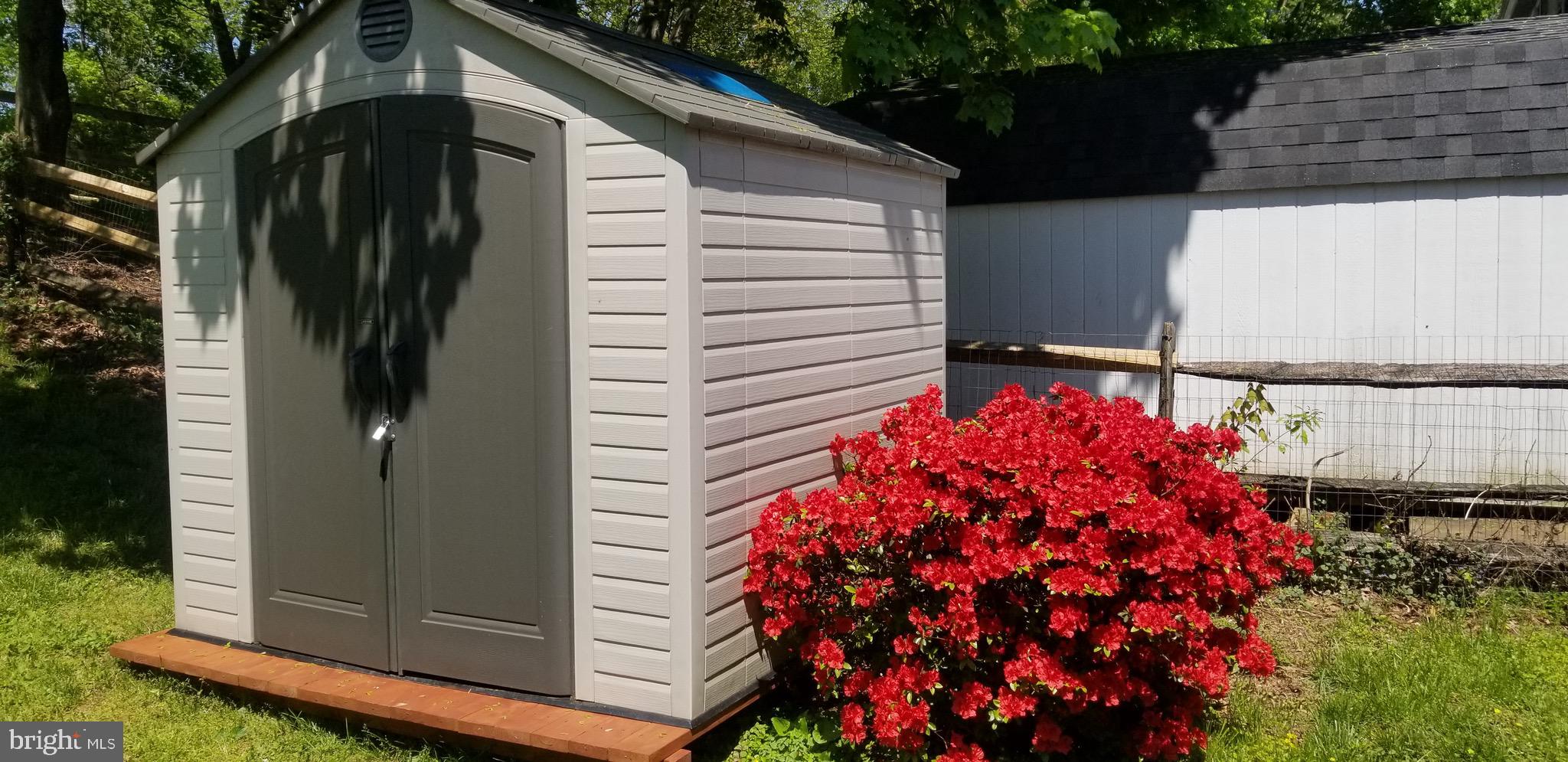 HAMPSTEAD VALLEY - Residential Lease