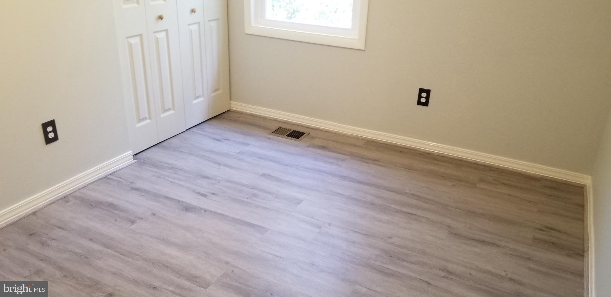 HAMPSTEAD VALLEY - Residential Lease