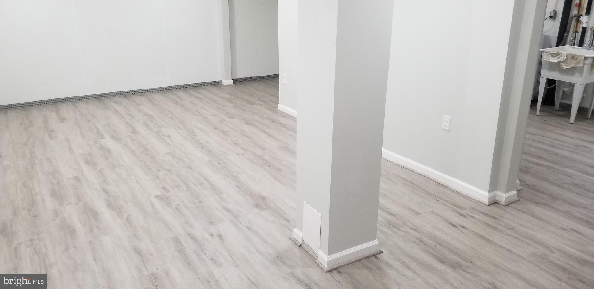 HAMPSTEAD VALLEY - Residential Lease