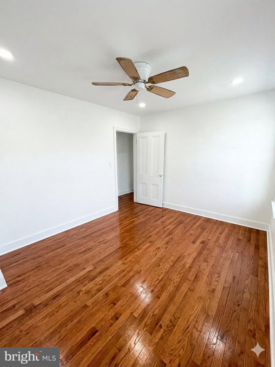 PHILADELPHIA (NORTHEAST) - Residential