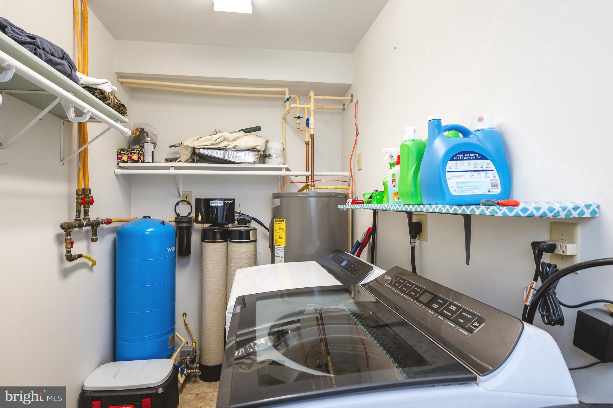 OCTORARO LAKES - Residential