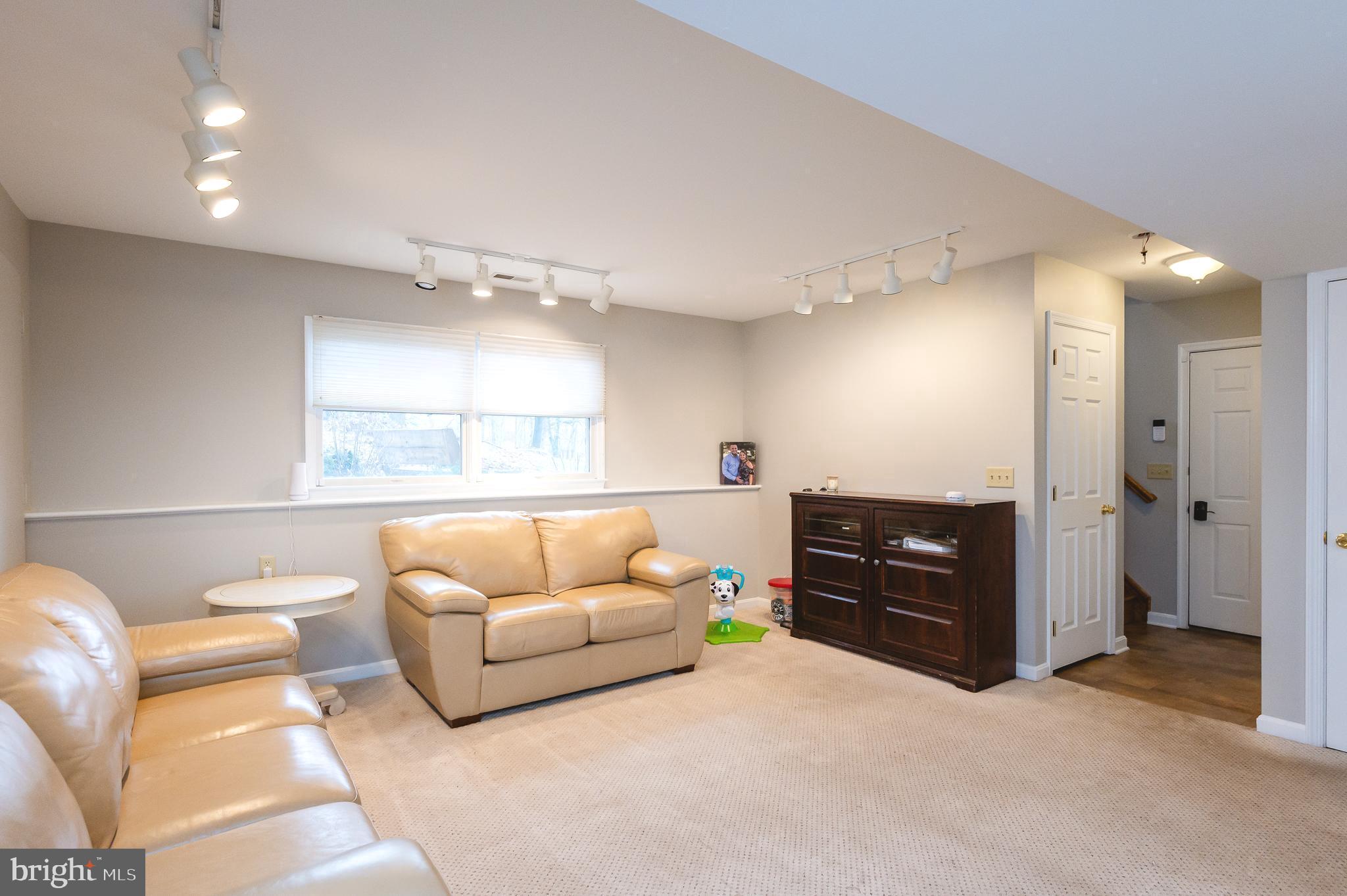 OCTORARO LAKES - Residential