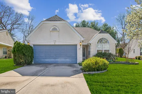 84 Peppergrass Drive S, Mount Laurel, NJ 08054 - MLS#: NJBL2084064