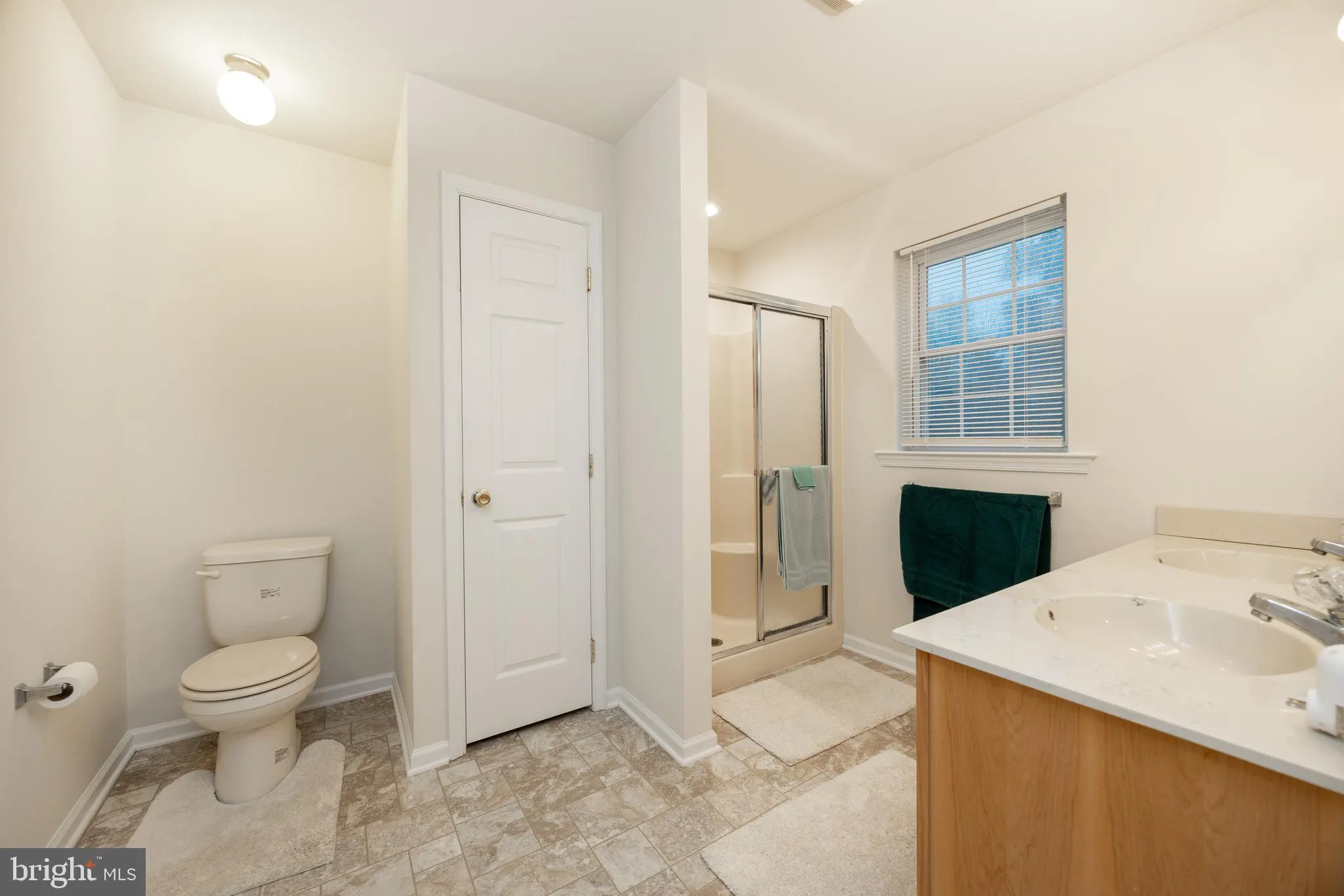 Douglassville, Pennsylvania 19518, United States, 4 Bedrooms Bedrooms, ,3 BathroomsBathrooms,Residential,Active,165556