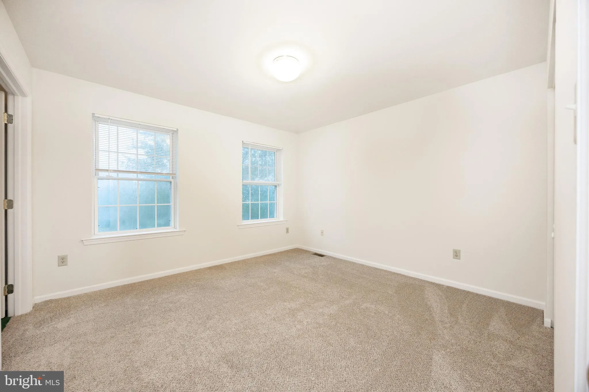 Douglassville, Pennsylvania 19518, United States, 4 Bedrooms Bedrooms, ,3 BathroomsBathrooms,Residential,Active,165556