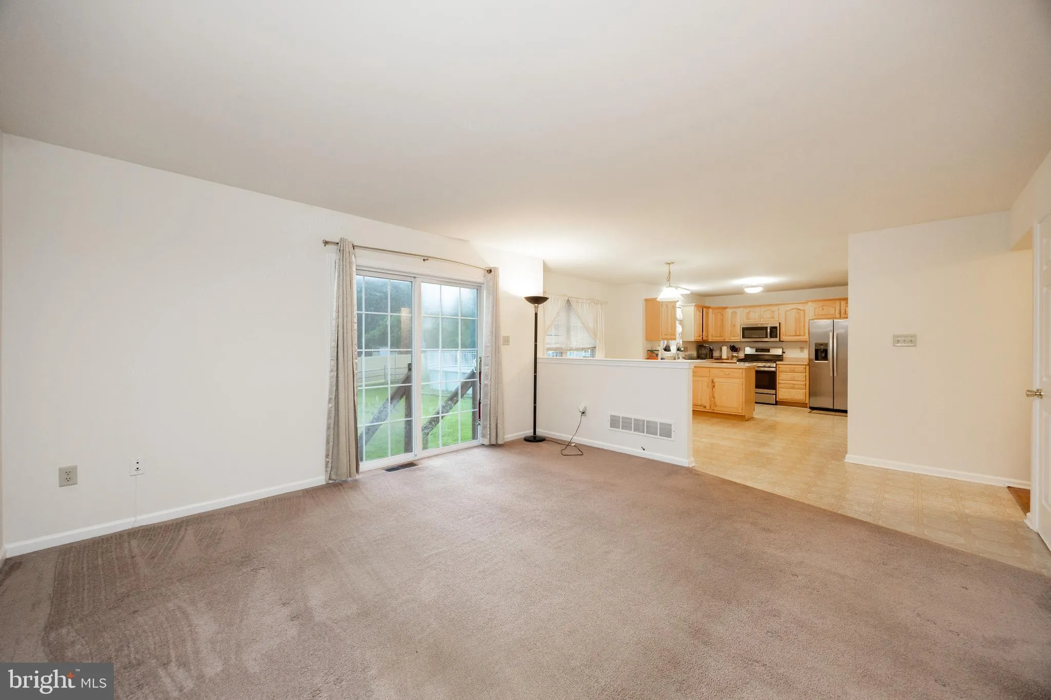 Douglassville, Pennsylvania 19518, United States, 4 Bedrooms Bedrooms, ,3 BathroomsBathrooms,Residential,Active,165556