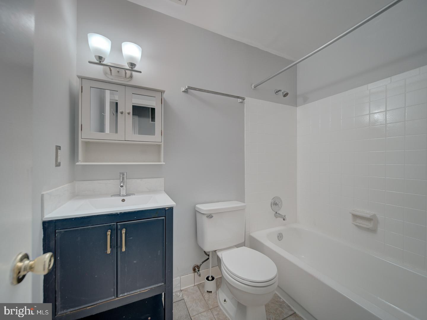 COURTS OF CHANDON - Residential