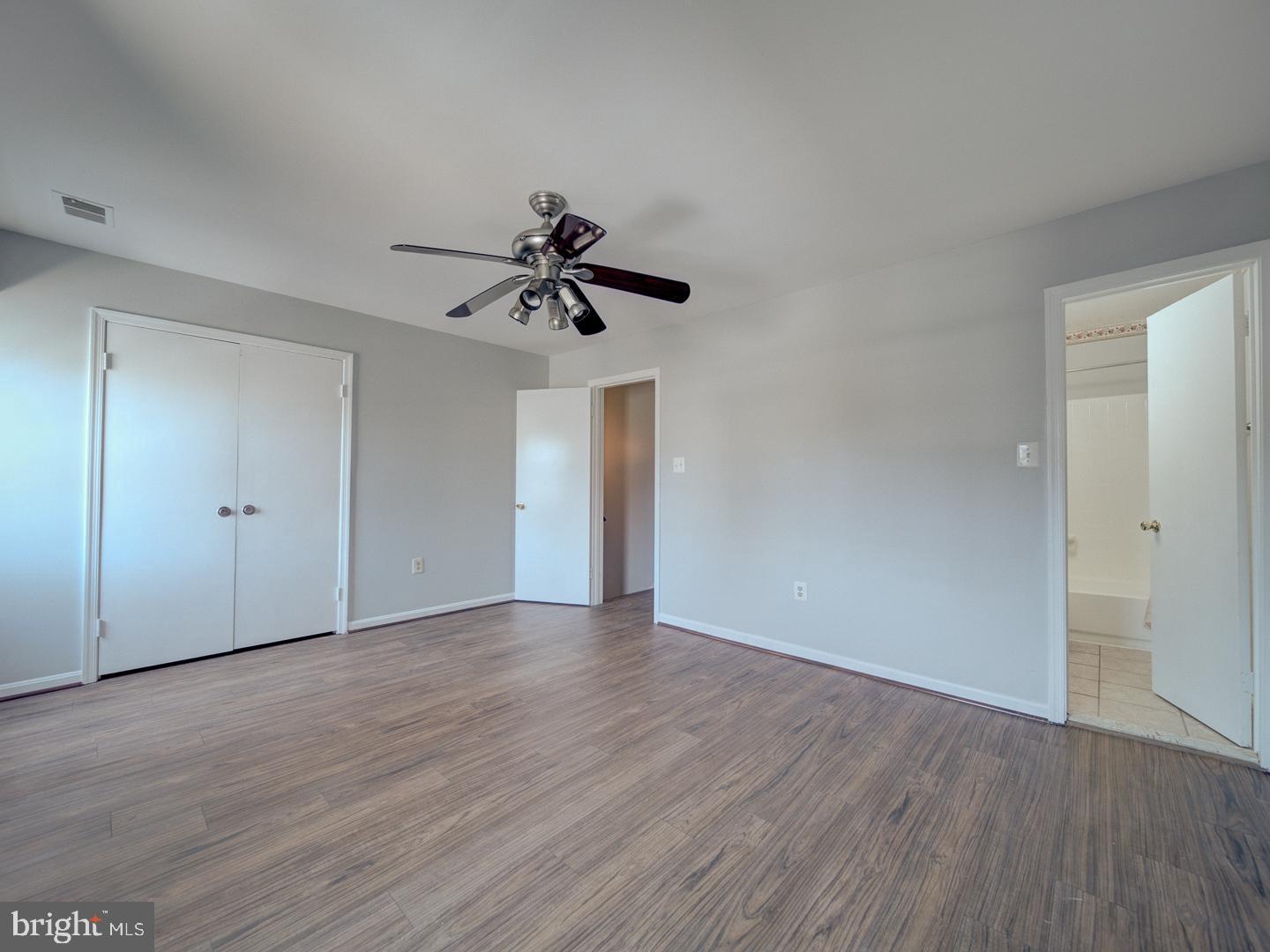 COURTS OF CHANDON - Residential