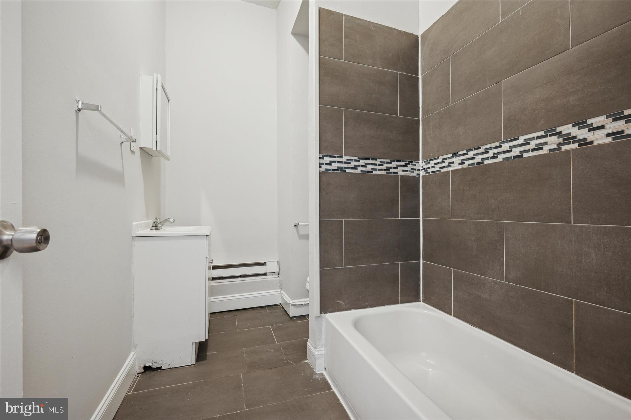 WYNNEFIELD - Residential Income