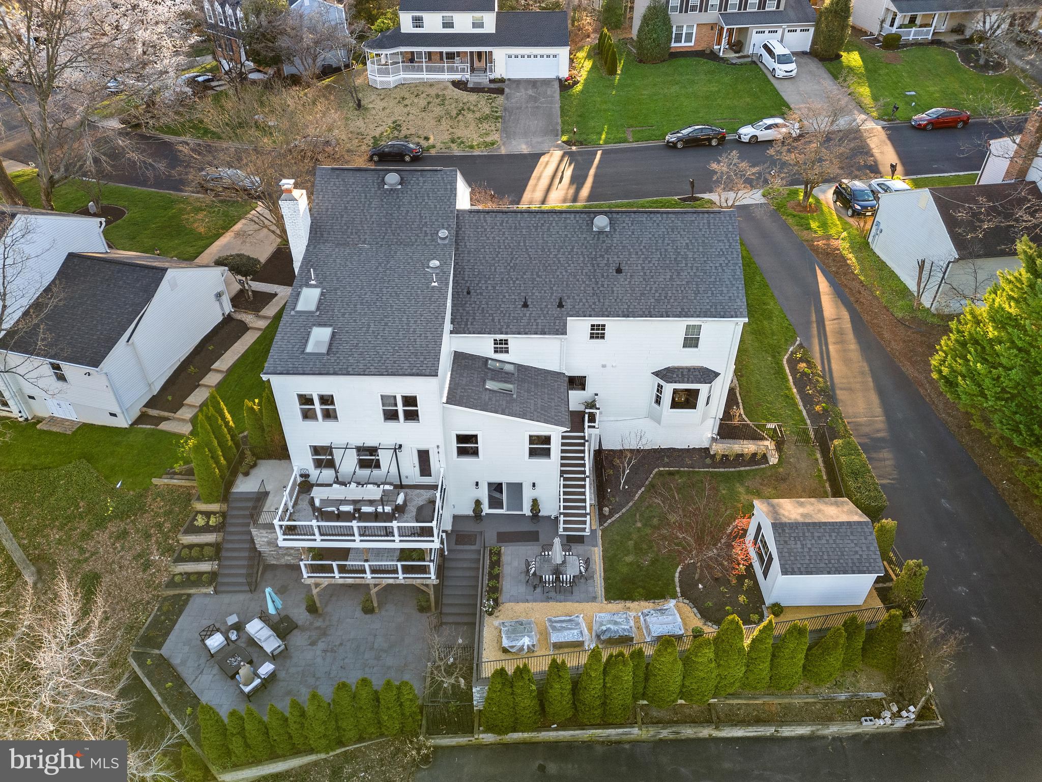 MONTCLAIR/COUNTRY CLUB - Residential