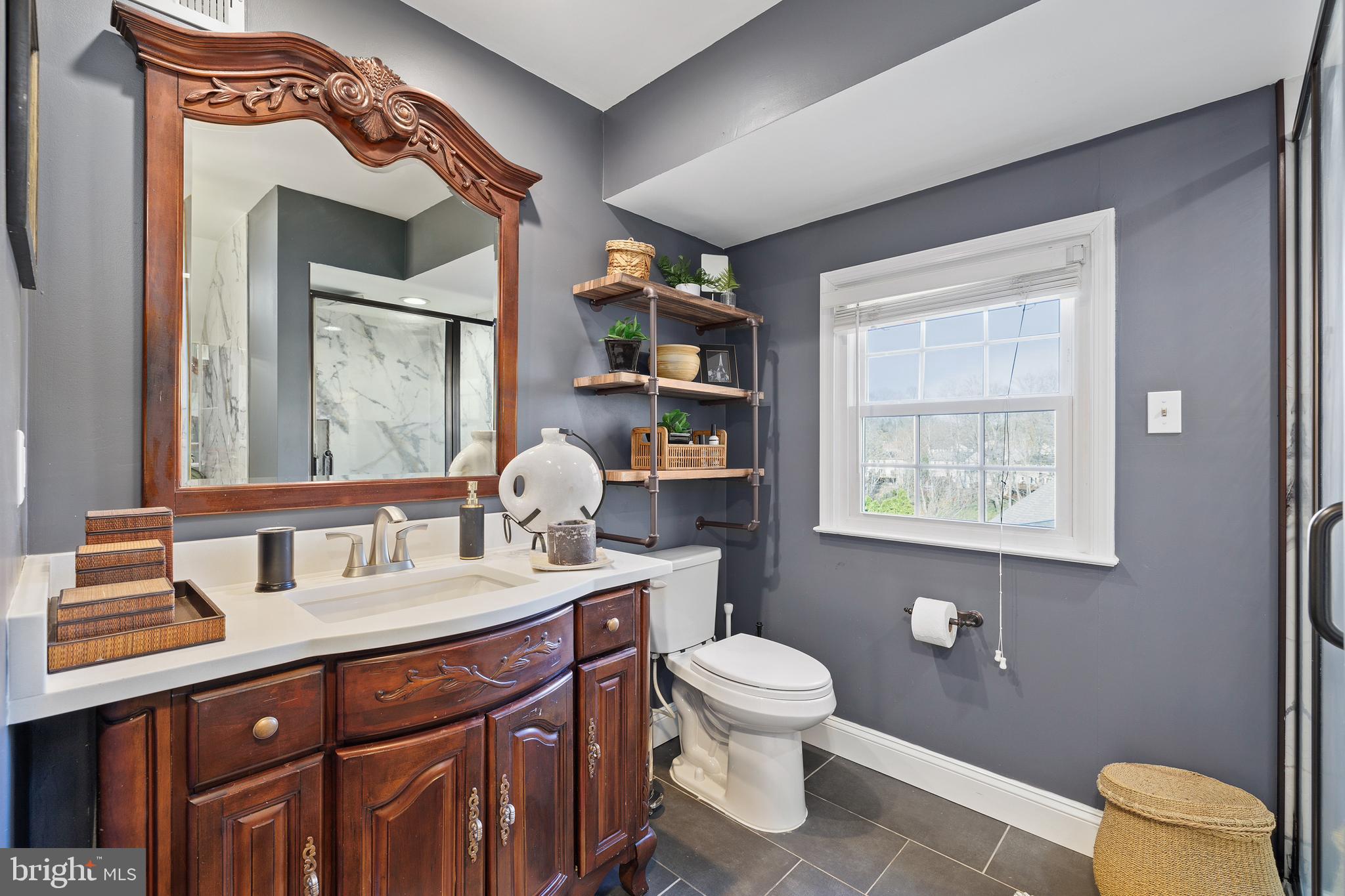 MONTCLAIR/COUNTRY CLUB - Residential