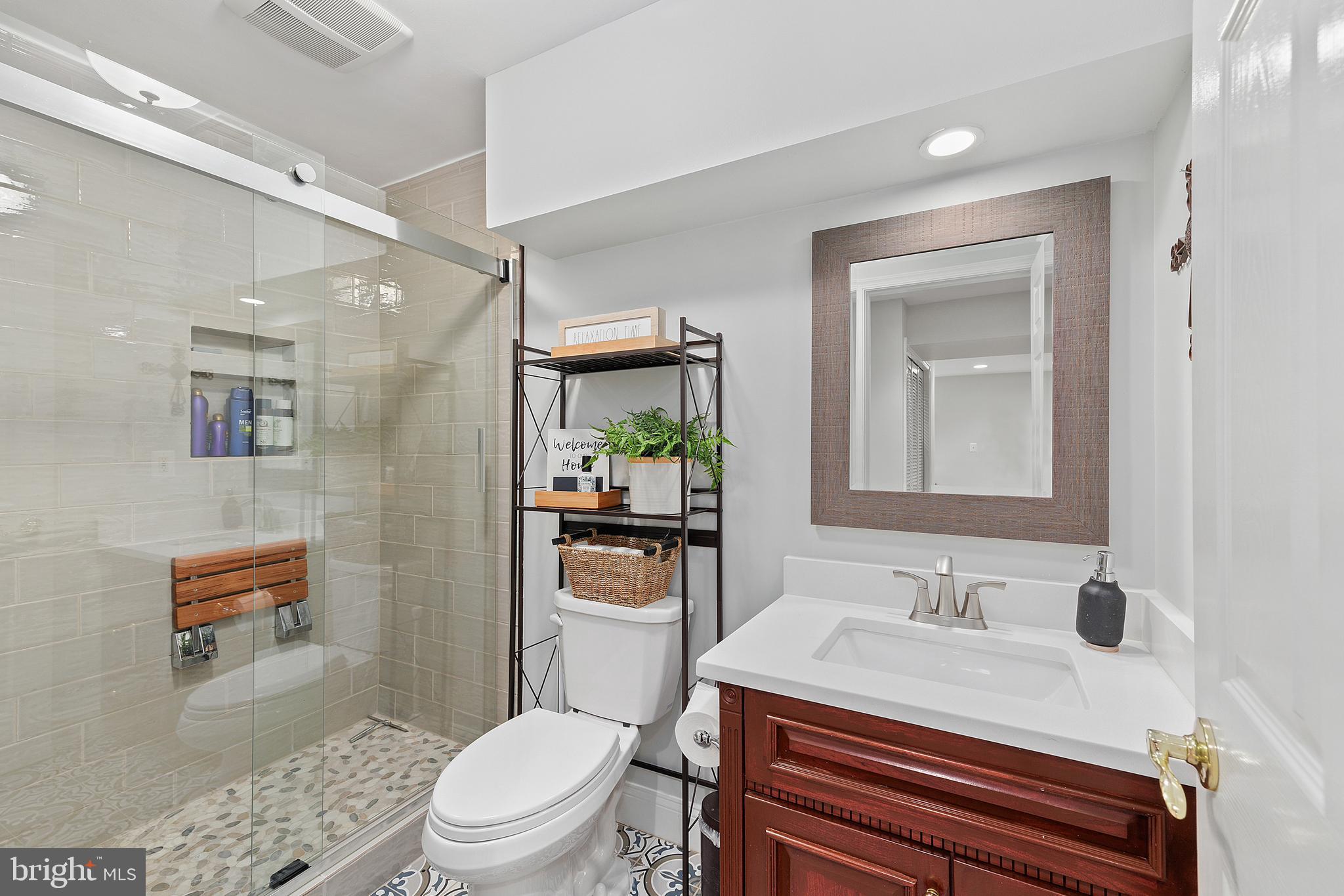 MONTCLAIR/COUNTRY CLUB - Residential