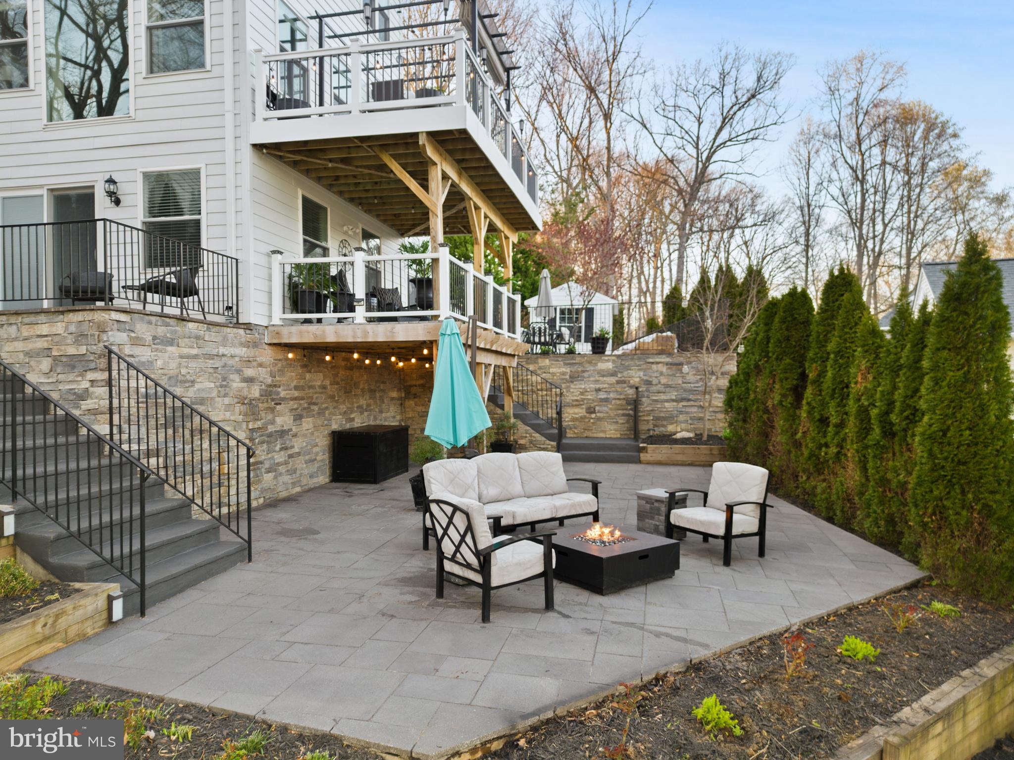 MONTCLAIR/COUNTRY CLUB - Residential