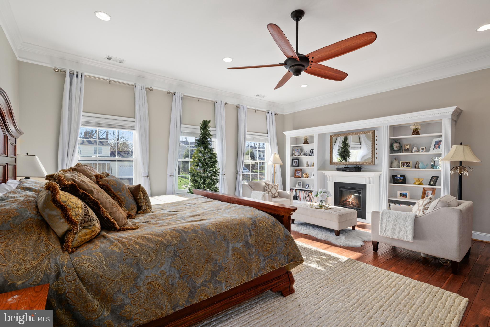 MONTCLAIR/COUNTRY CLUB - Residential