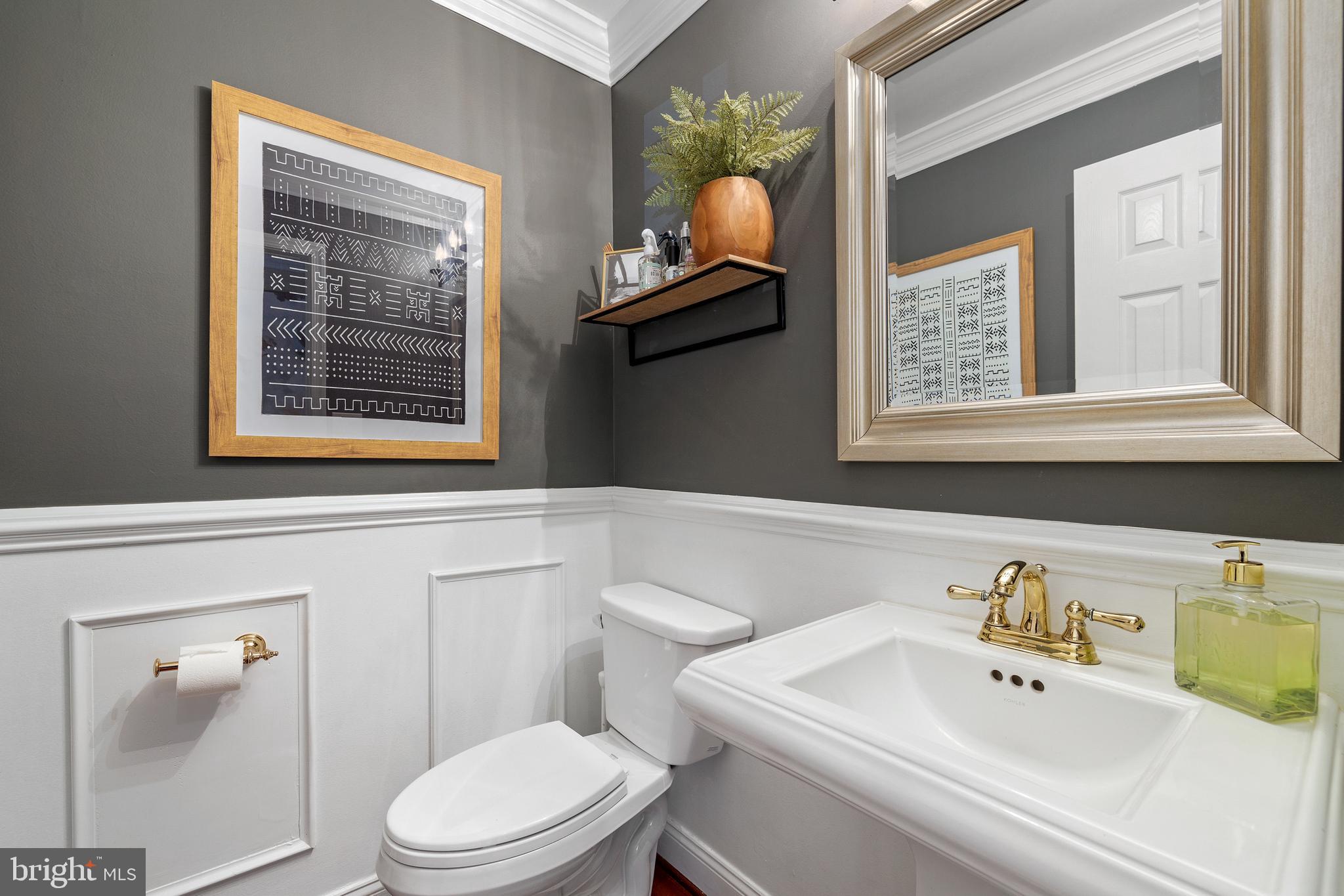 MONTCLAIR/COUNTRY CLUB - Residential