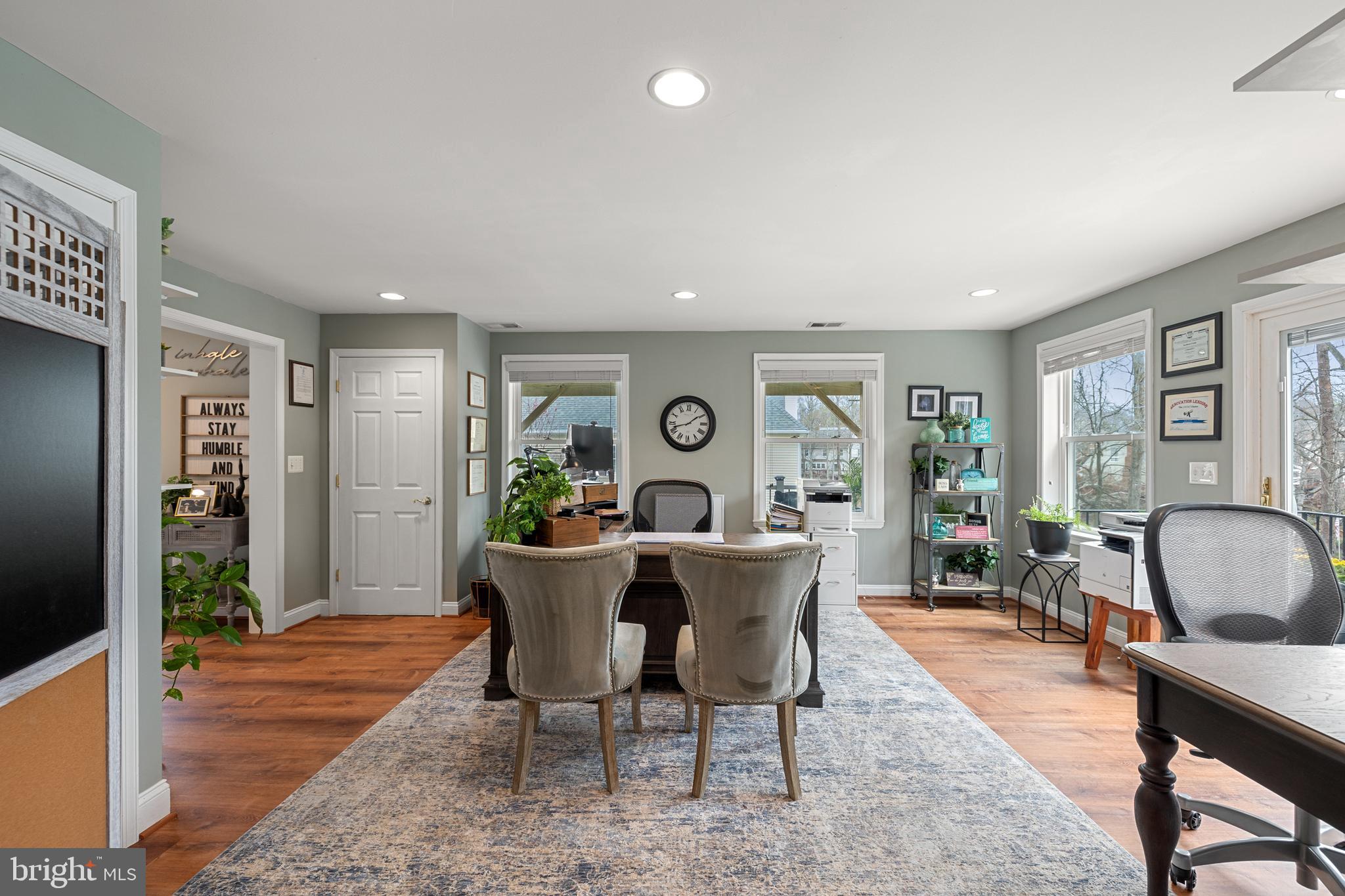 MONTCLAIR/COUNTRY CLUB - Residential