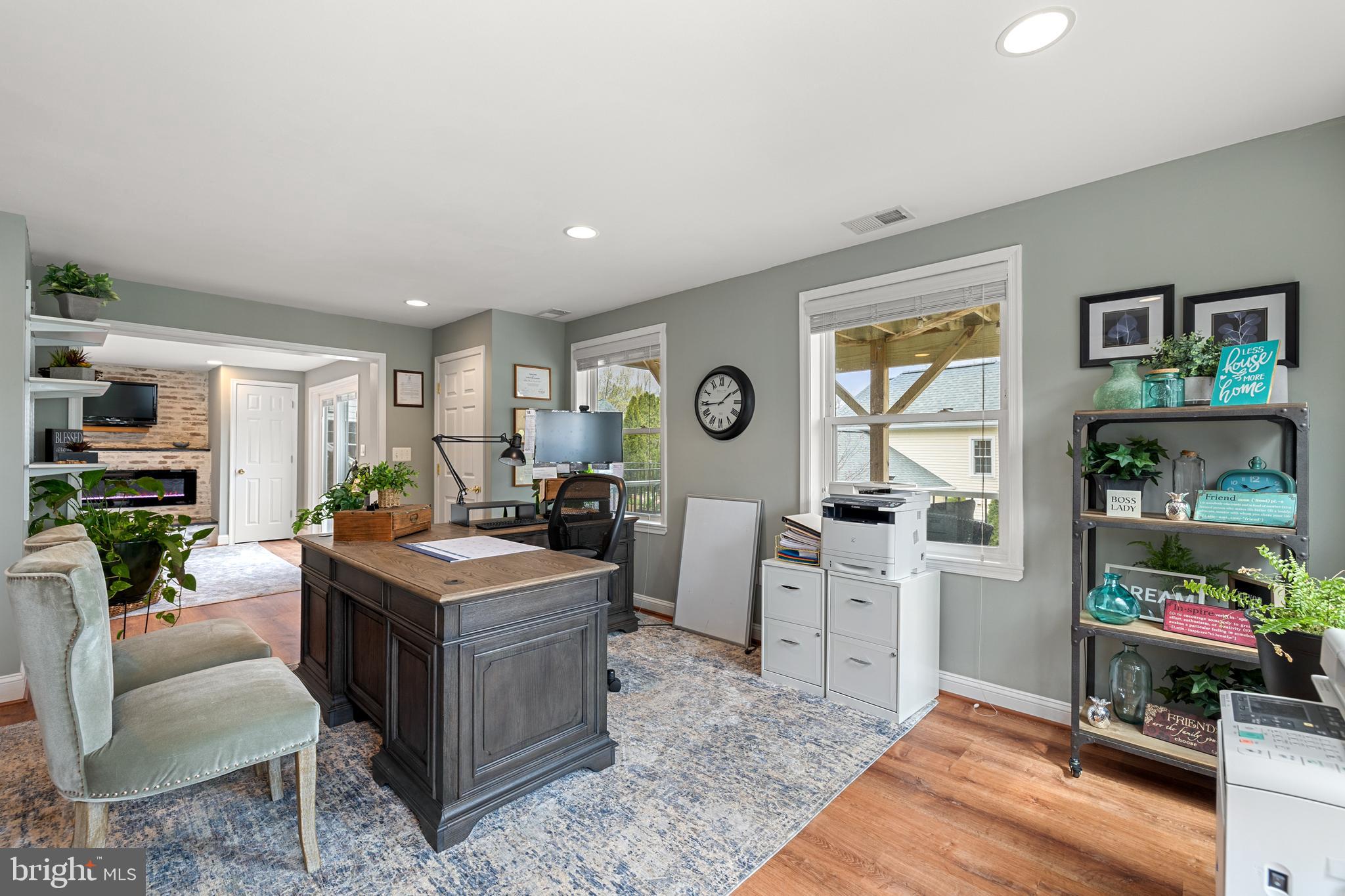 MONTCLAIR/COUNTRY CLUB - Residential