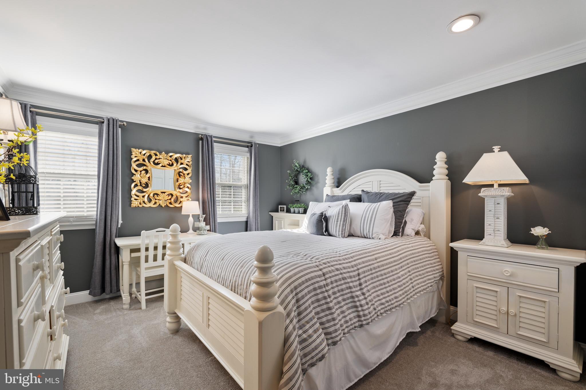 MONTCLAIR/COUNTRY CLUB - Residential