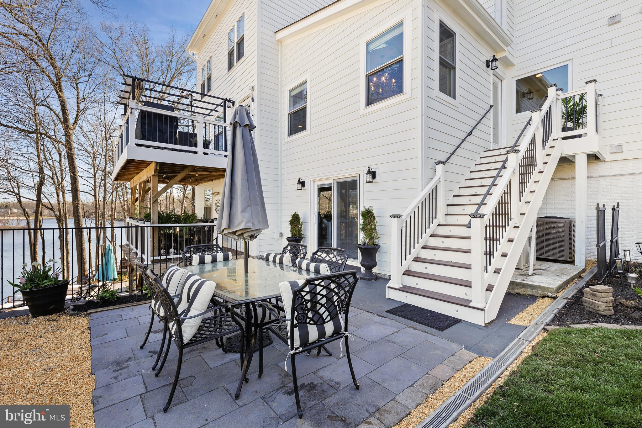 MONTCLAIR/COUNTRY CLUB - Residential