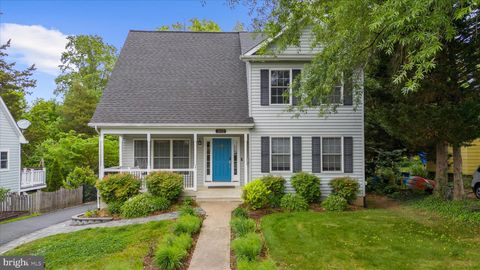 102 BREWER AVENUE ANNAPOLIS MD 21401