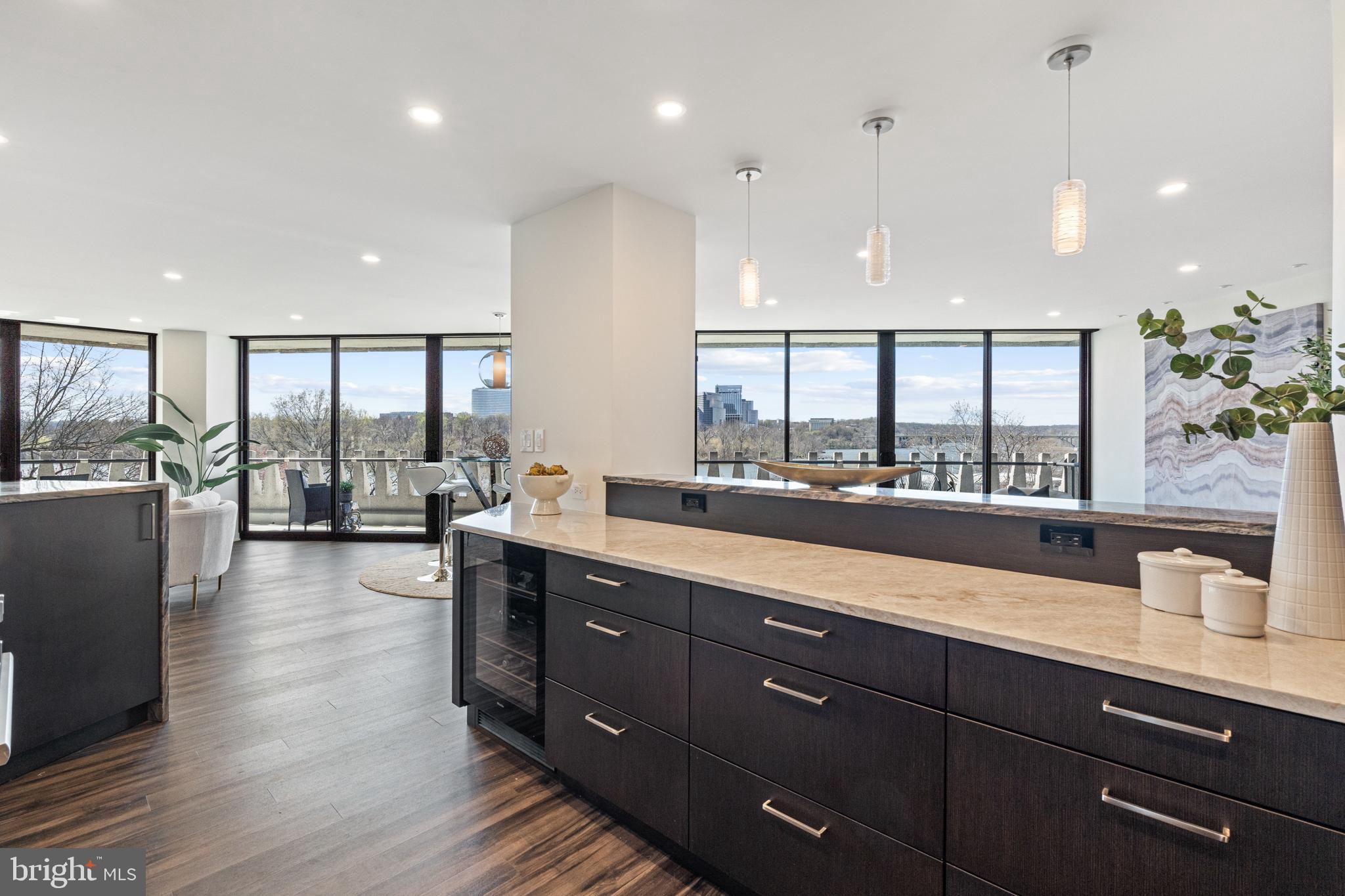 FOGGY BOTTOM - Residential