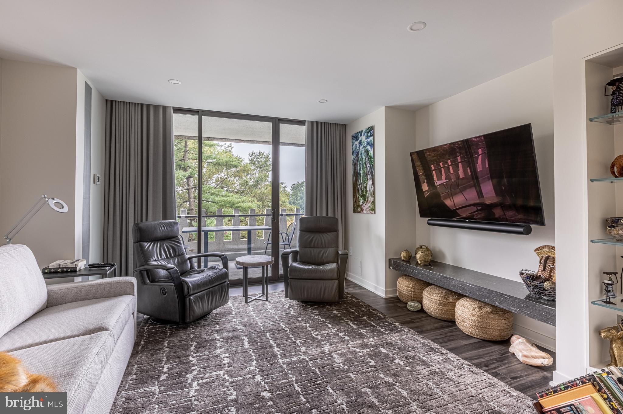 FOGGY BOTTOM - Residential