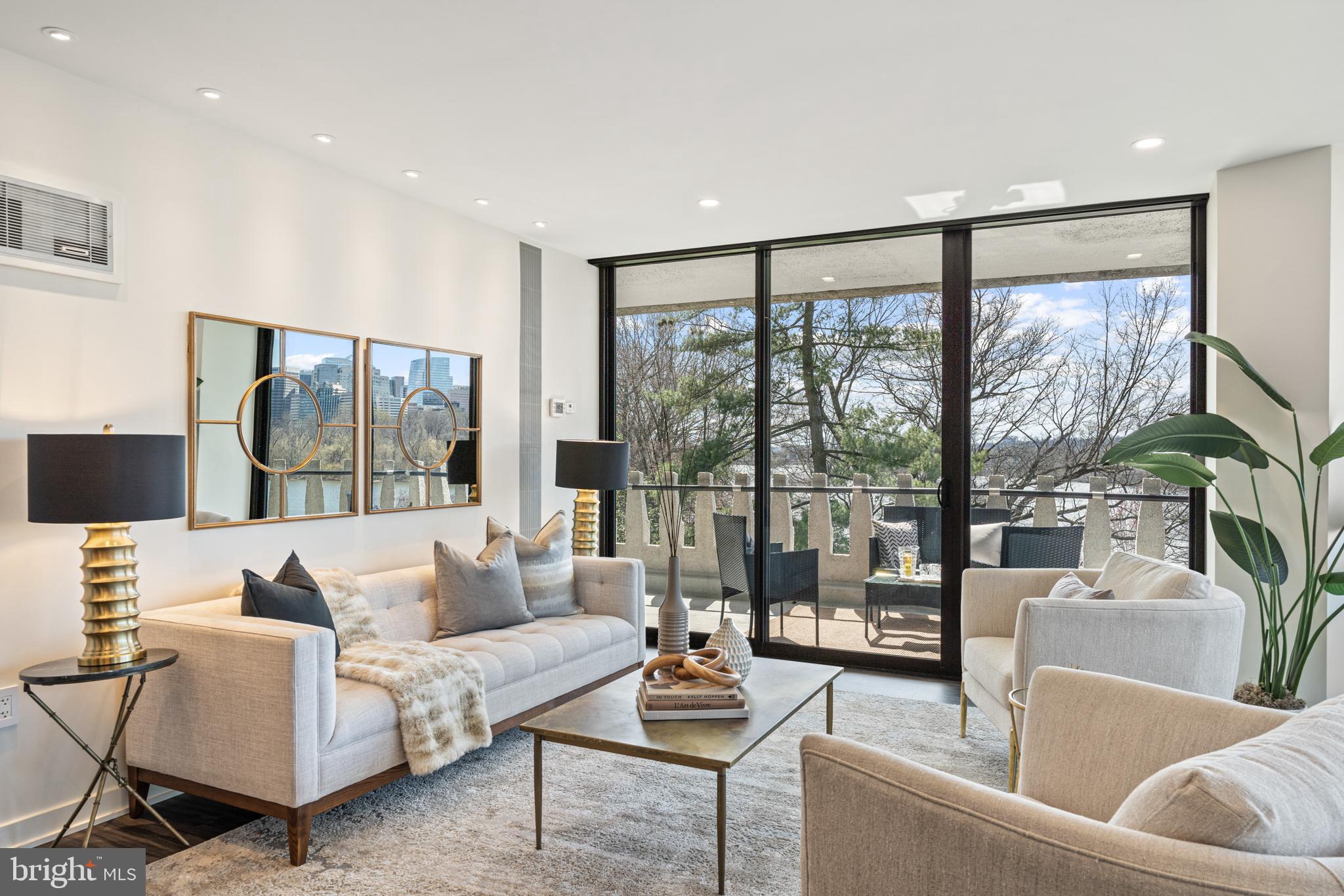 FOGGY BOTTOM - Residential