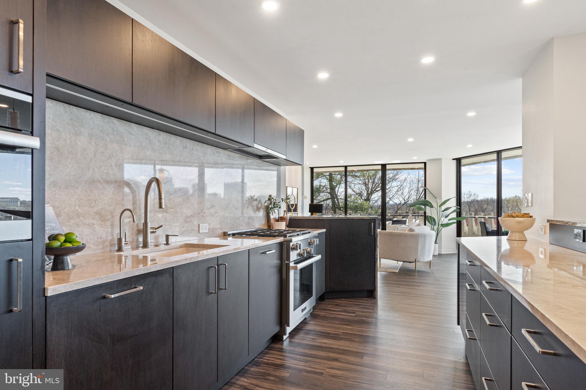 FOGGY BOTTOM - Residential