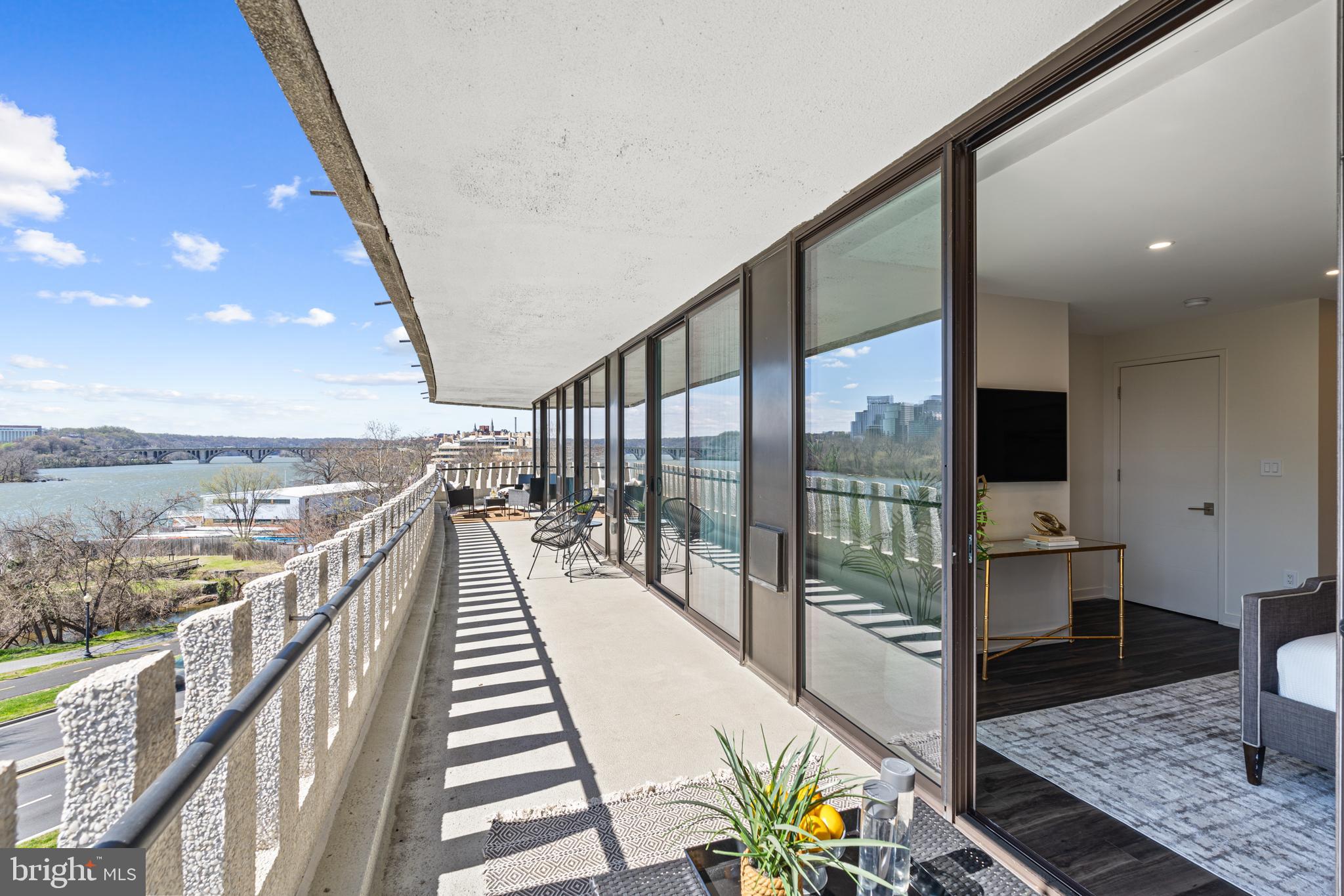 FOGGY BOTTOM - Residential