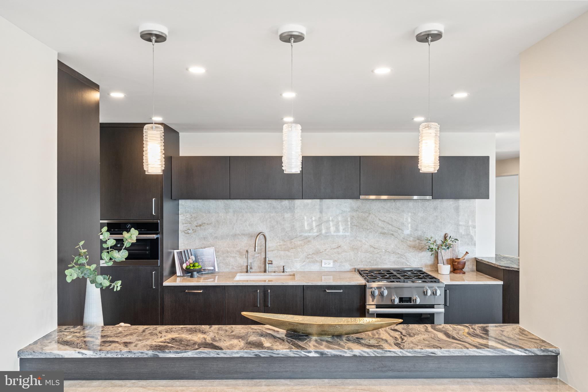 FOGGY BOTTOM - Residential