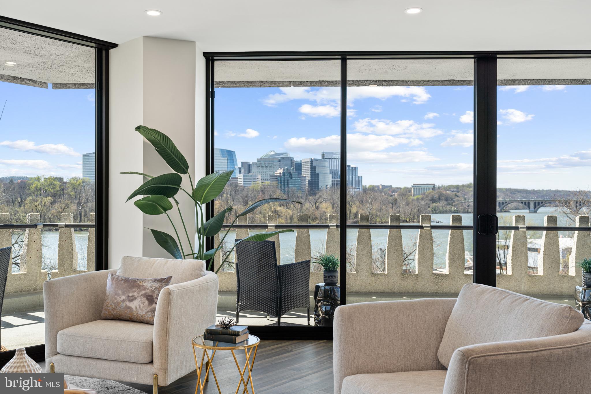FOGGY BOTTOM - Residential