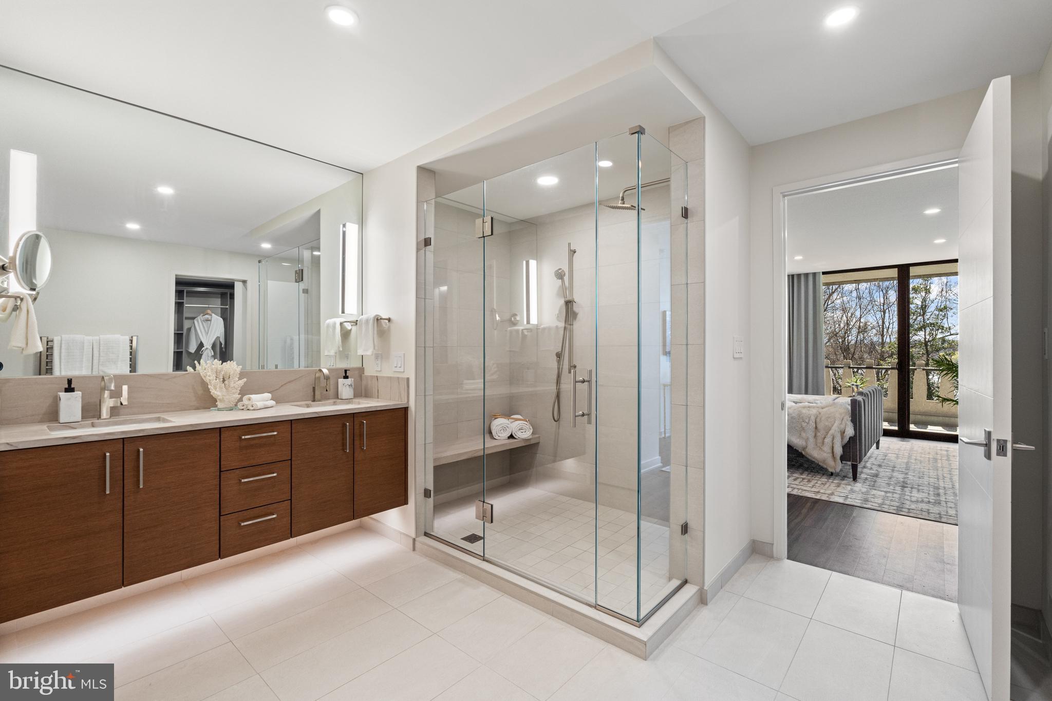 FOGGY BOTTOM - Residential
