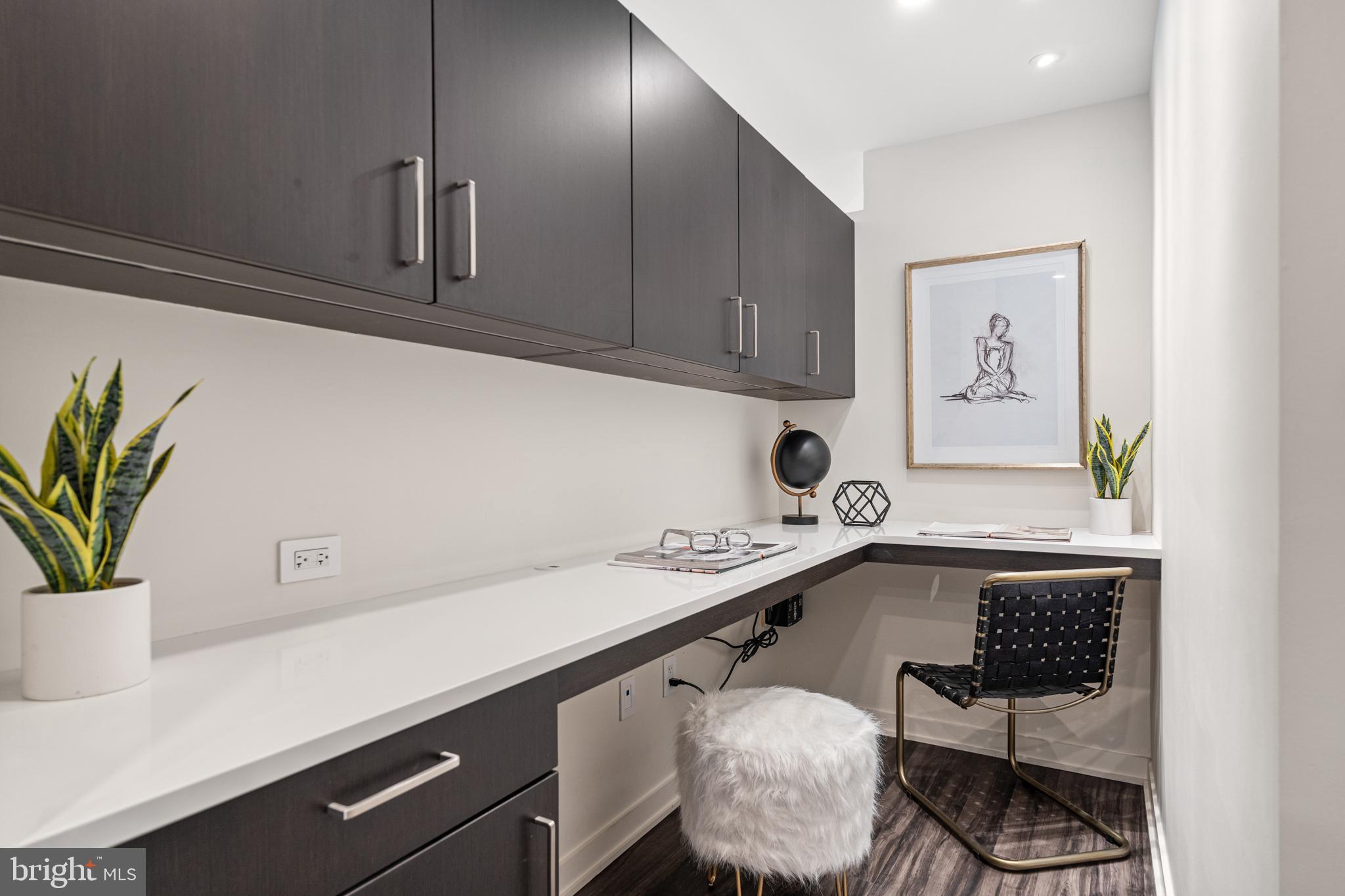 FOGGY BOTTOM - Residential
