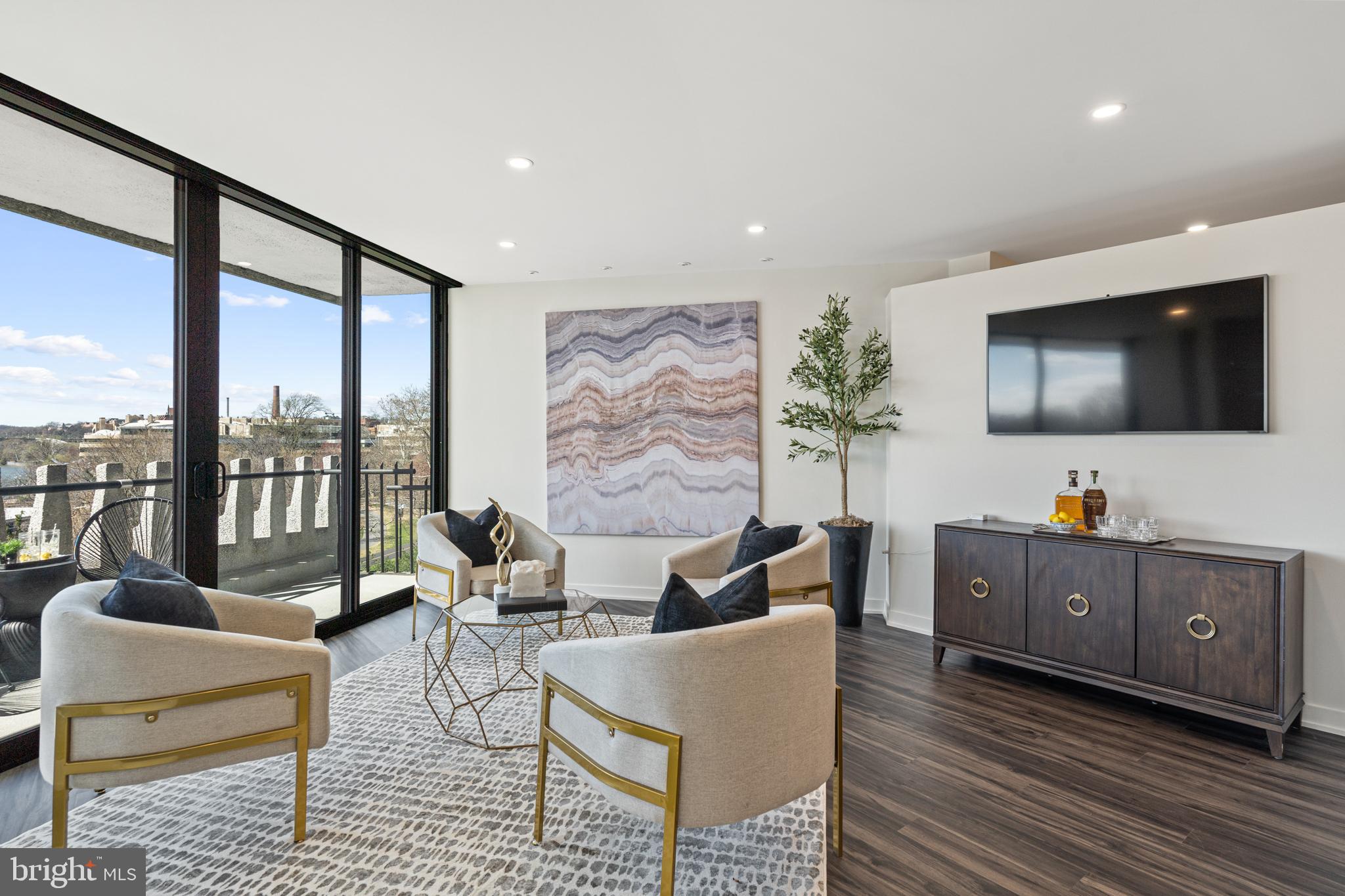 FOGGY BOTTOM - Residential