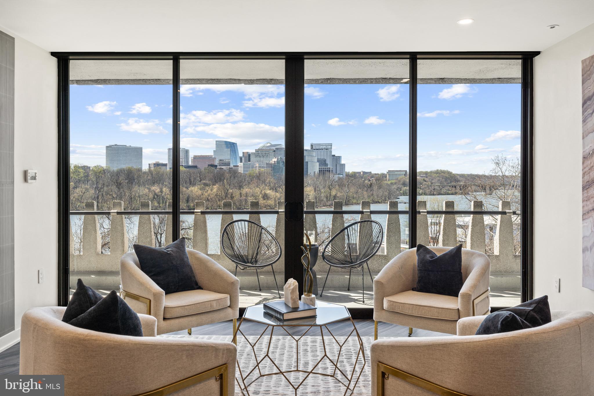 FOGGY BOTTOM - Residential
