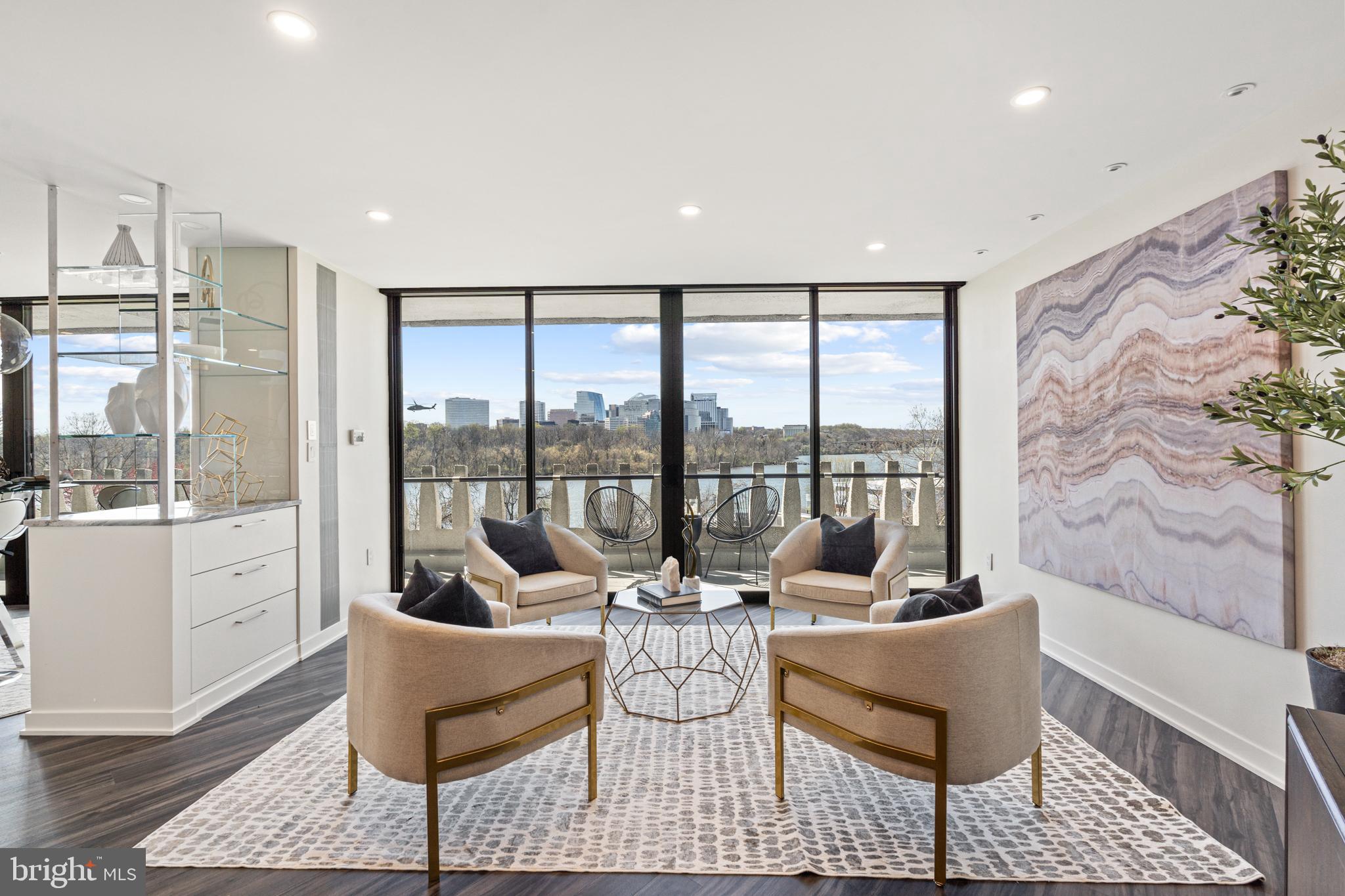 FOGGY BOTTOM - Residential