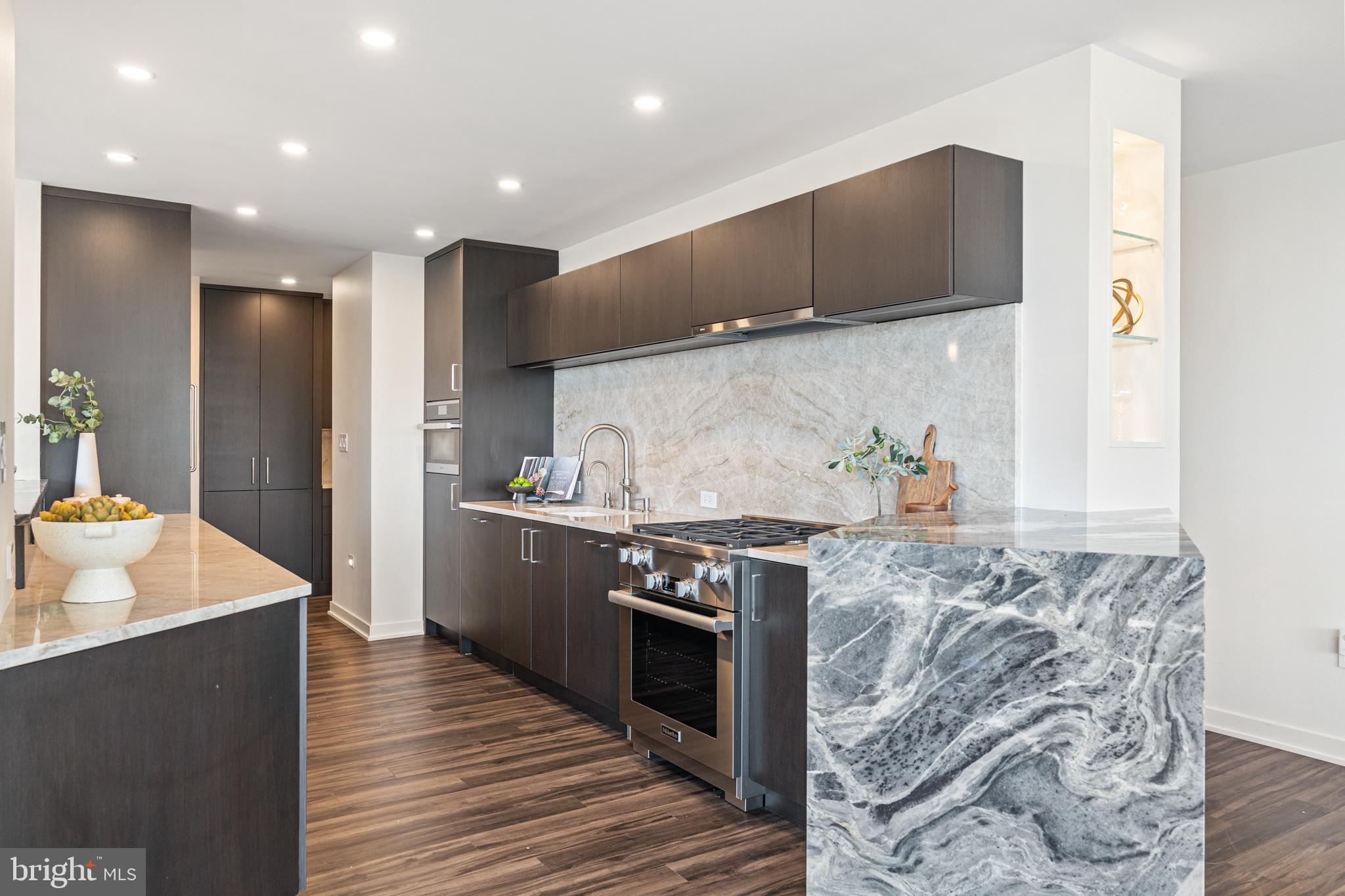 FOGGY BOTTOM - Residential