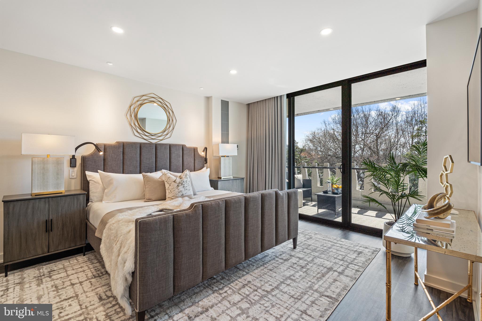 FOGGY BOTTOM - Residential