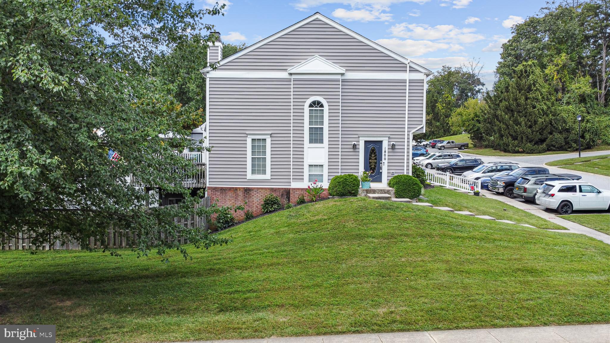 1800 OXFORD SQUARE