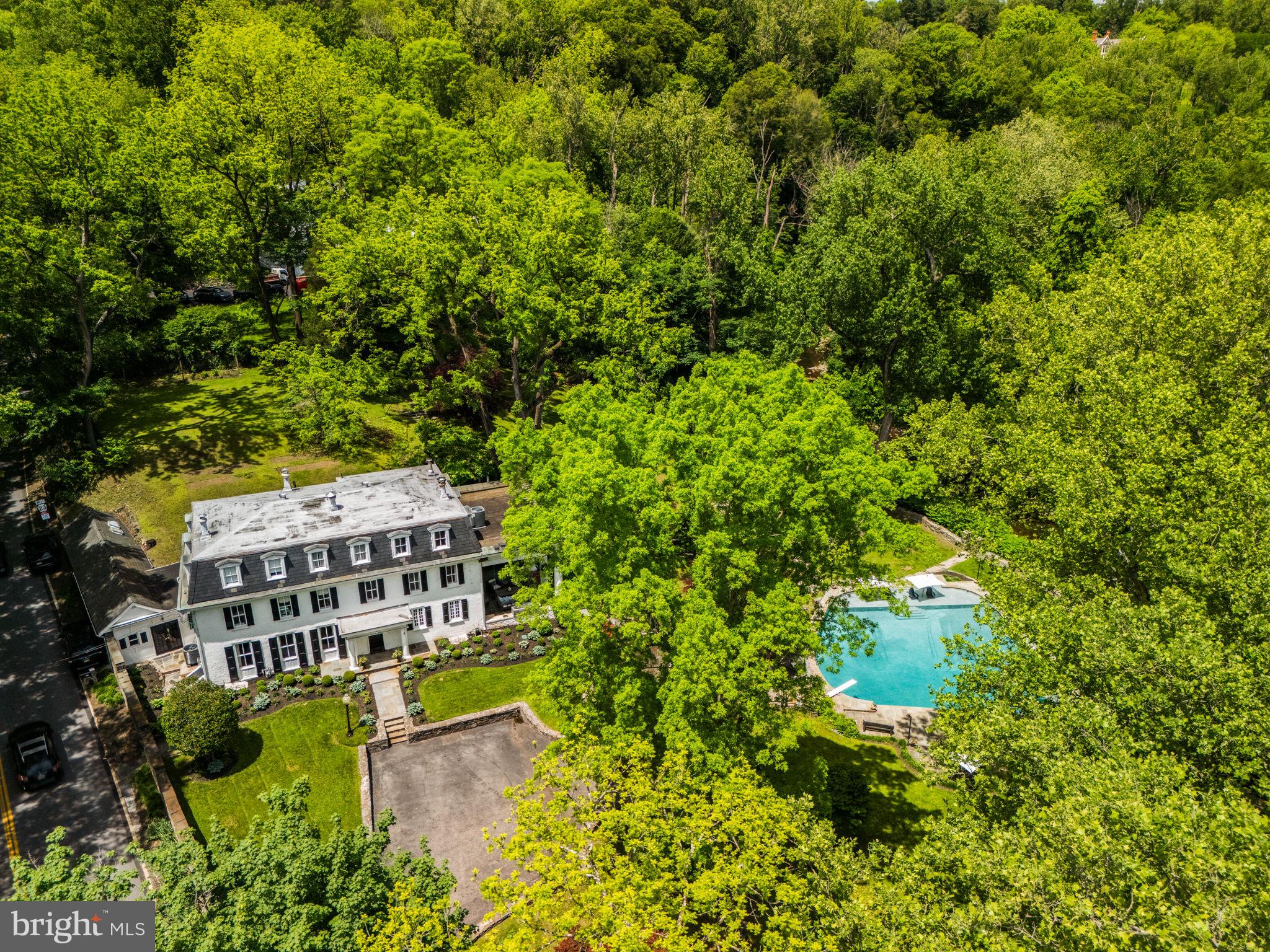 GLADWYNE - Residential