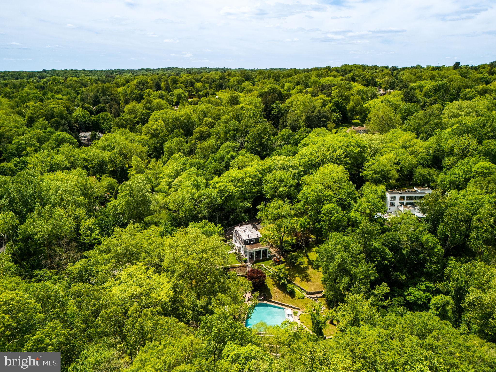 GLADWYNE - Residential