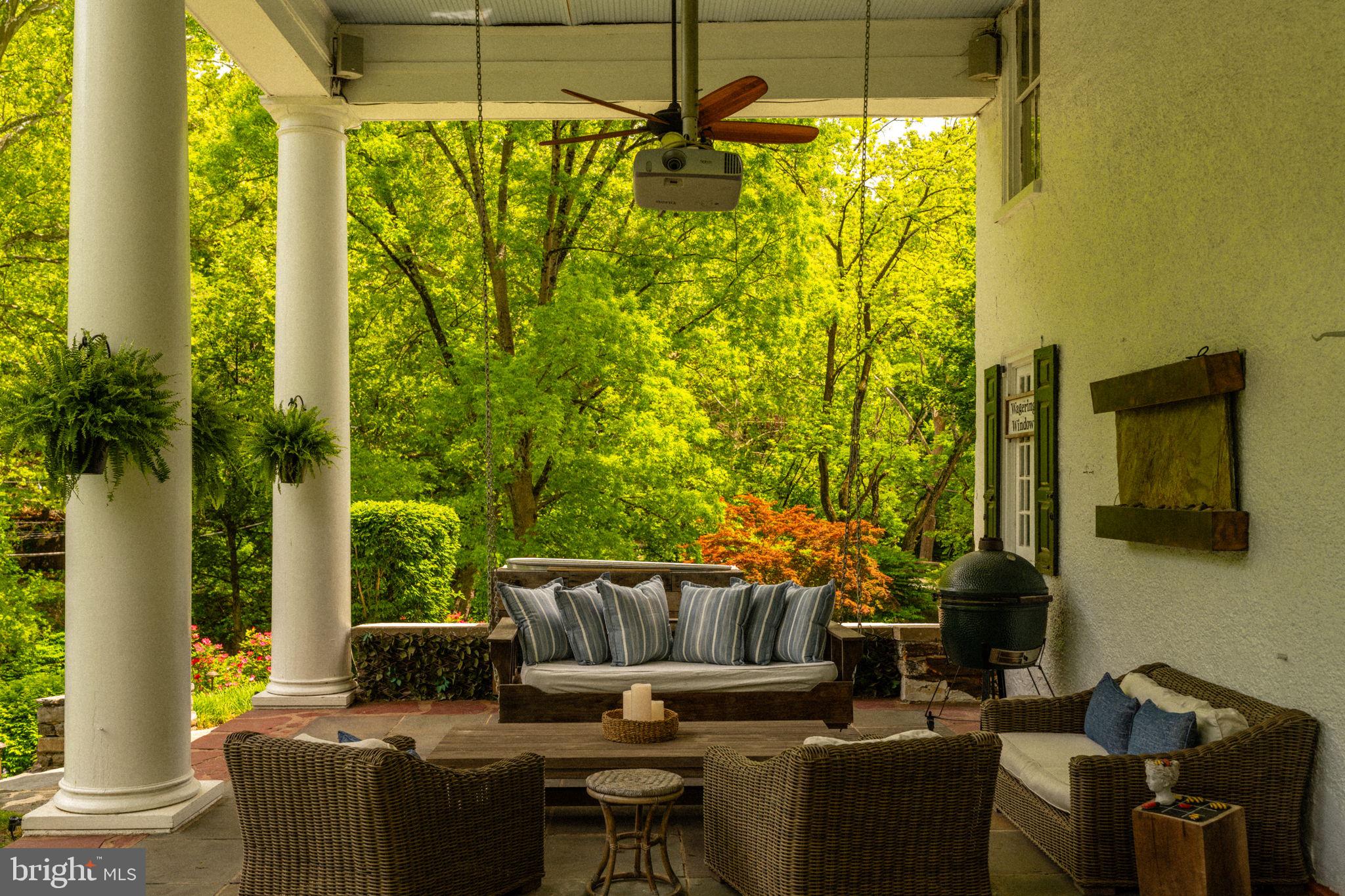 GLADWYNE - Residential