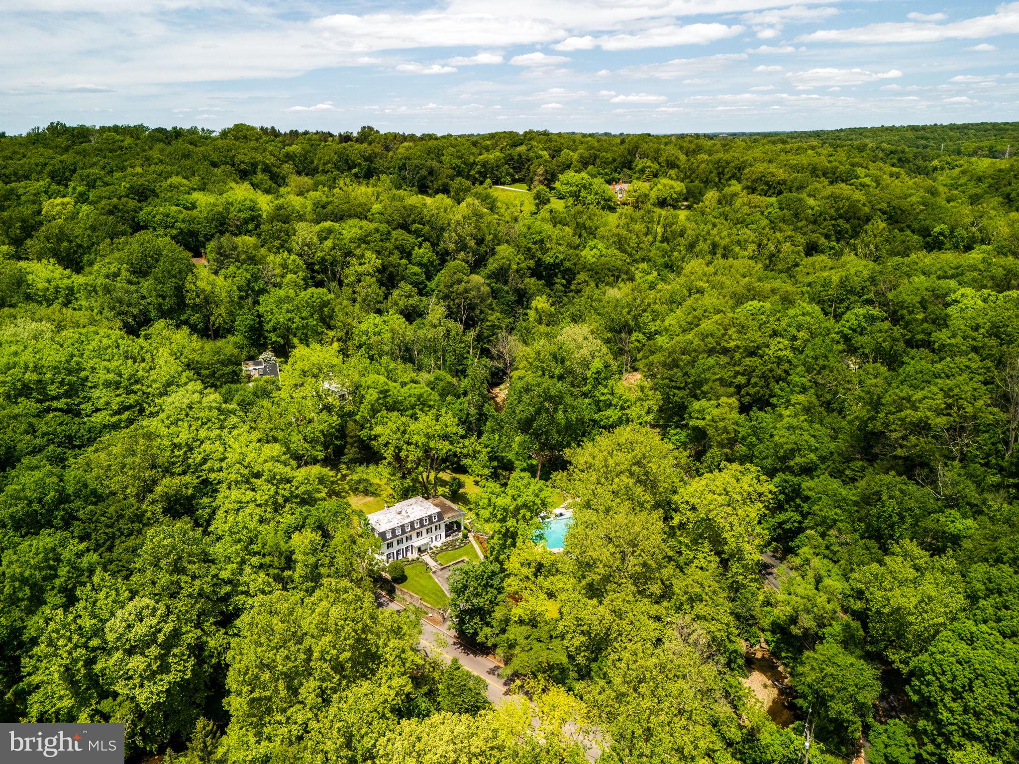 GLADWYNE - Residential