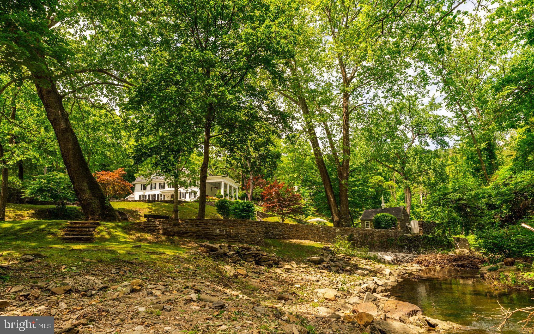 GLADWYNE - Residential