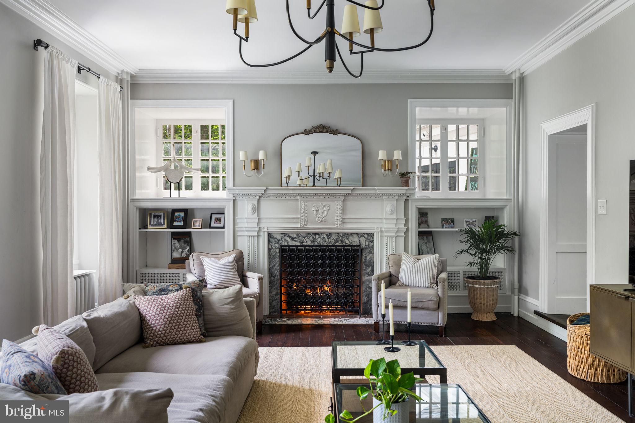 GLADWYNE - Residential