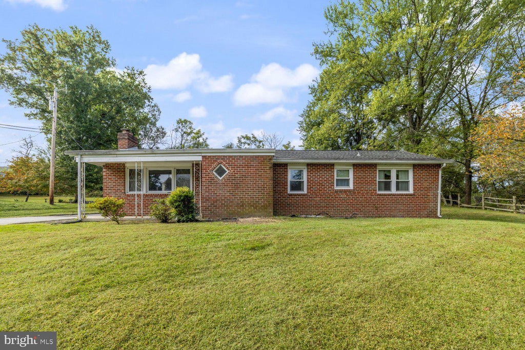 Photo of 9421 Diamondback Drive, COLUMBIA, MD 21045 (MLS # MDHW2073930)